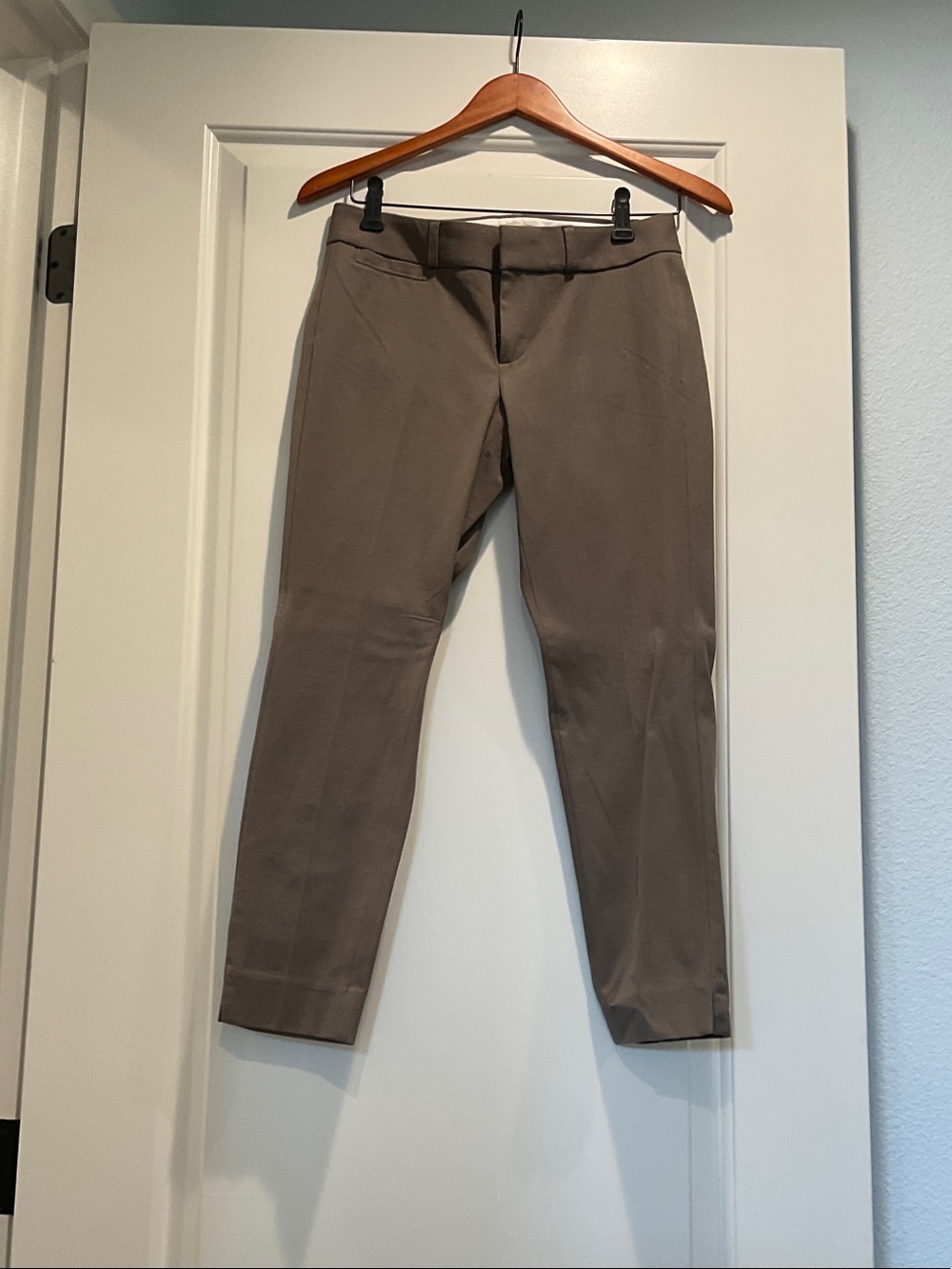 Banana Republic Men's Dress Pants in Taupe